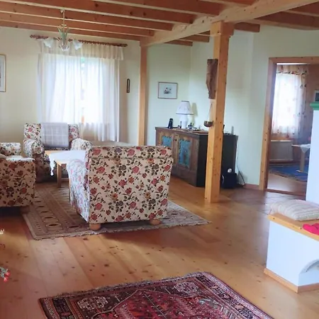 בית נופש Vier Jahreszeiten Reichenau (Feldkirchen)